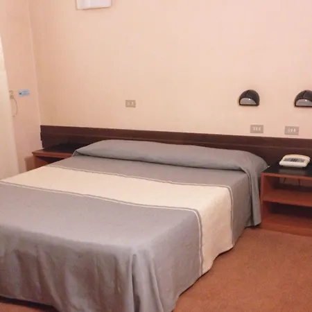 Italia 3*