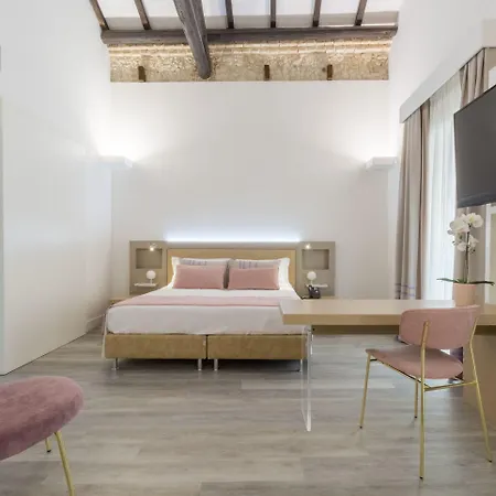 Italia Hotel 3*